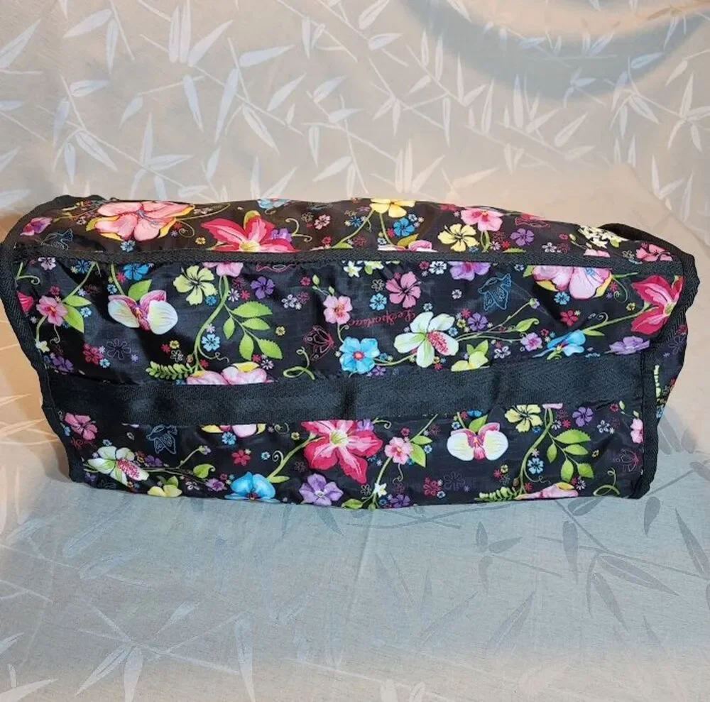 LeSportSac Hawaii Limited Edition Floral Large Tote with Matching Pouch